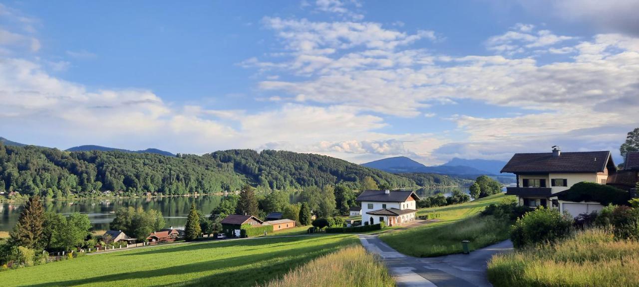 Ferienwohnung Wallersee نيوماركت ام والورسه المظهر الخارجي الصورة